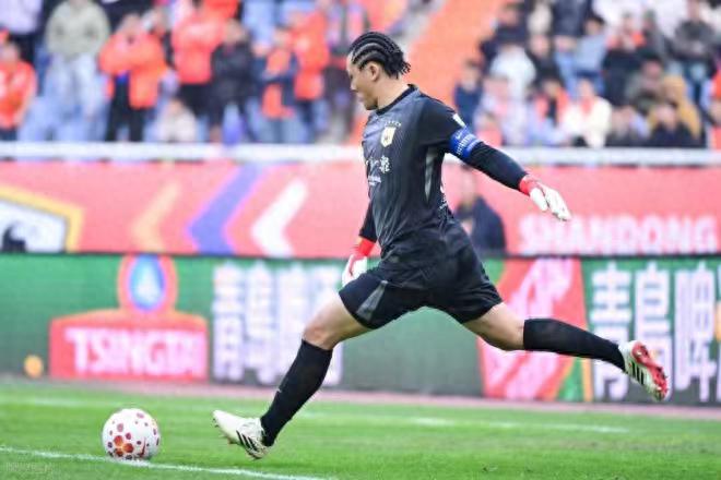 An old steed still aspires! Wang Dalei leads three key players born in 1989, all bursting into form in the opening round of this season's Chinese Super League.