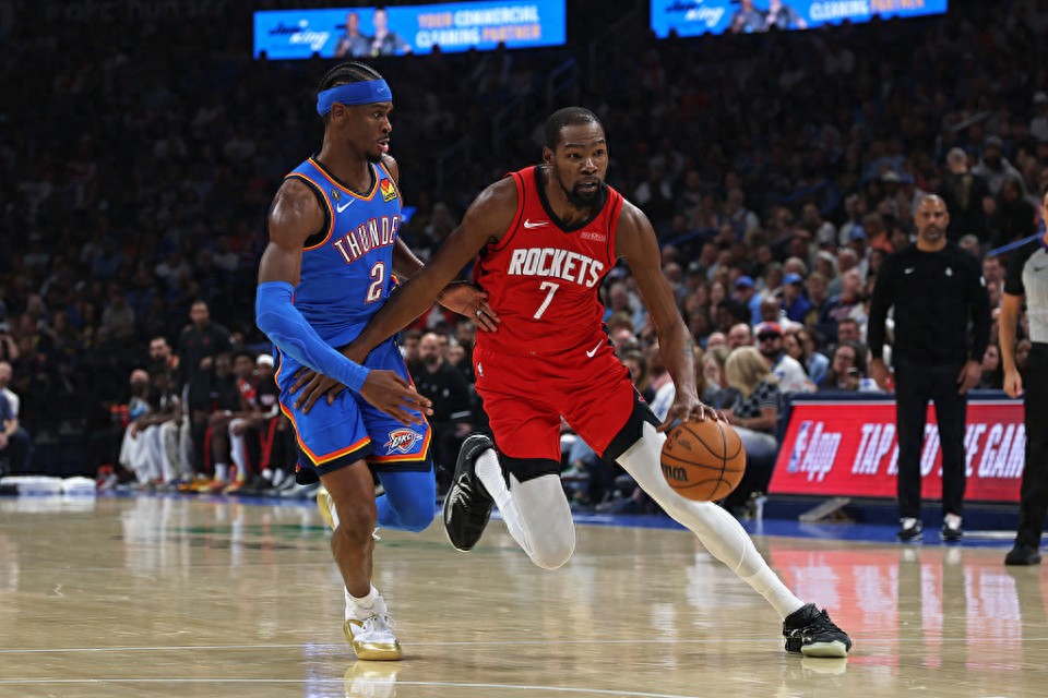 Referee report for Rockets vs Thunder: Missed technical foul on Durant's timeout request and missed foul on Amen's shot attempt