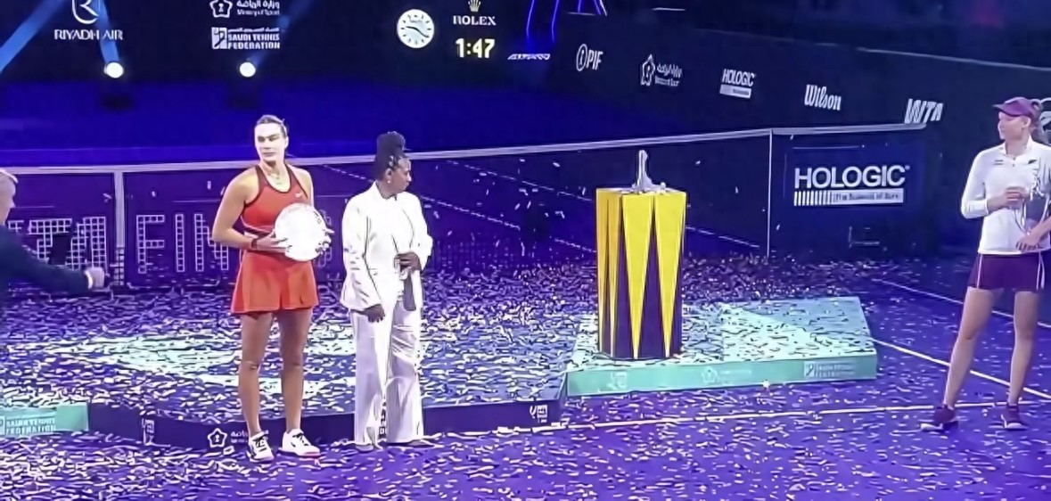 Impressive! Year-end champion Rybakina refuses to take a photo with the WTA CEO