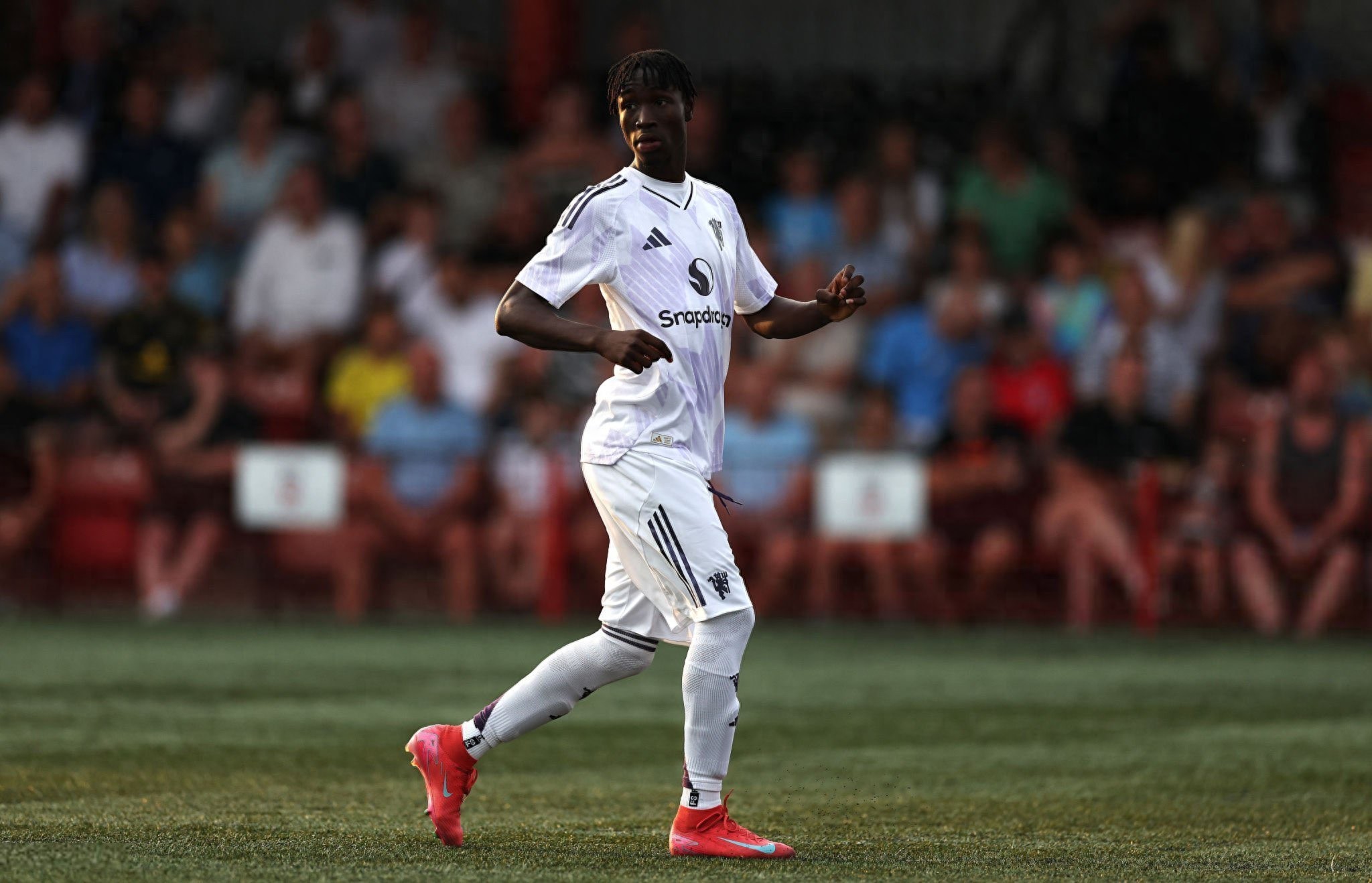 Manchester United&#39;s young talent suffered a severe head injury and was carried off, resulting in the match being canceled! Amorim has called up one player to prepare for Arsenal.