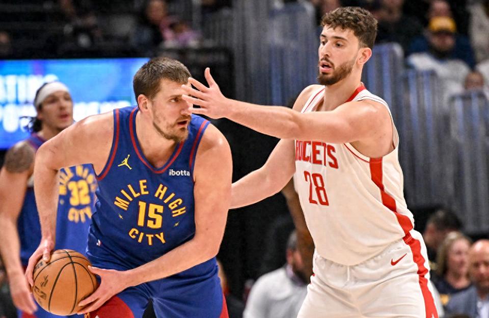 Rockets surrender in third quarter, suffer crushing defeat to Nuggets! Durant scores 11 points, matching season low; Murray scores 30, Jokić achieves triple-double.