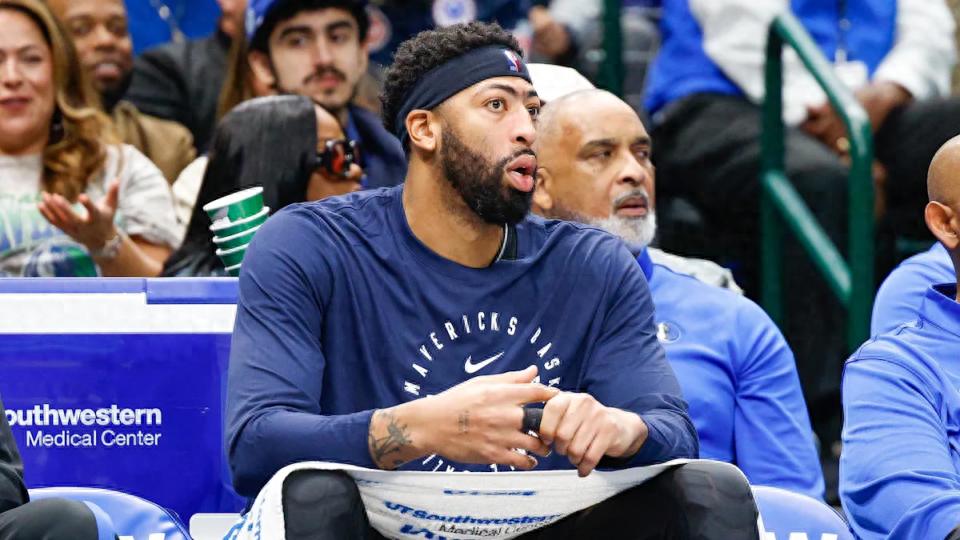 Lies! Anthony Davis himself repeatedly criticized Shams' report: denying surgery and trade rumors.