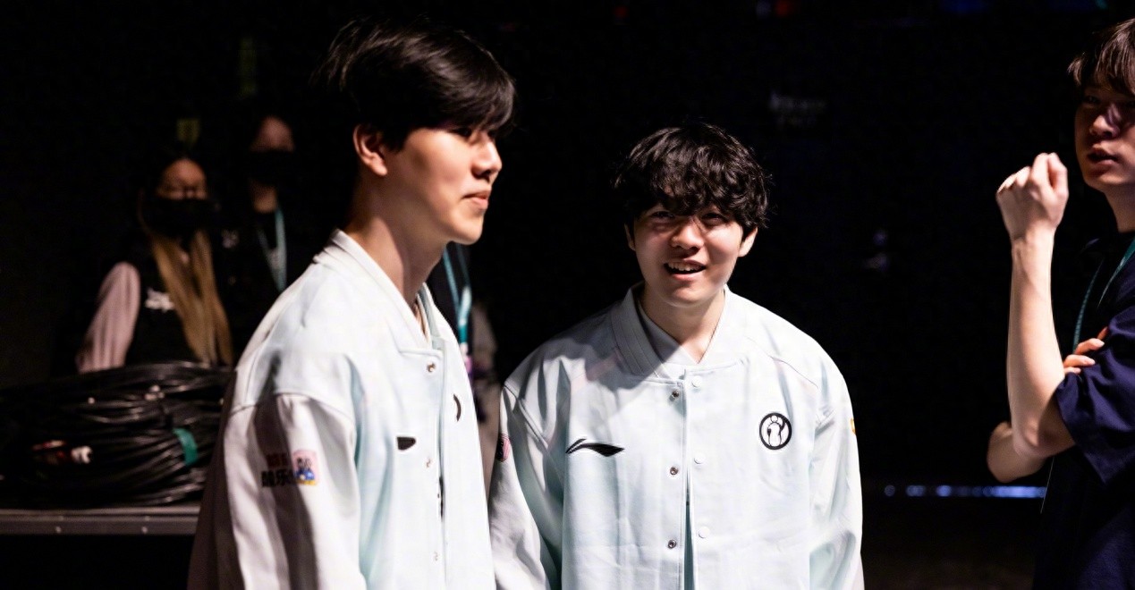 IG played a magical script, Rookie Ruiz became a god, Meiko completed the redemption, and Xiaohu's record became popular