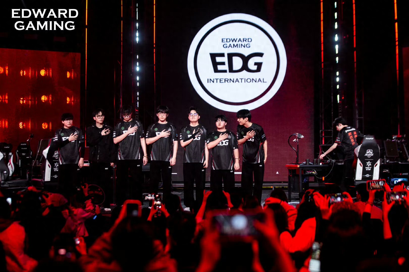 The general live broadcast of the EDG group revealed the reason for the substitution of the Valorant Division: S1Mon does not work hard!