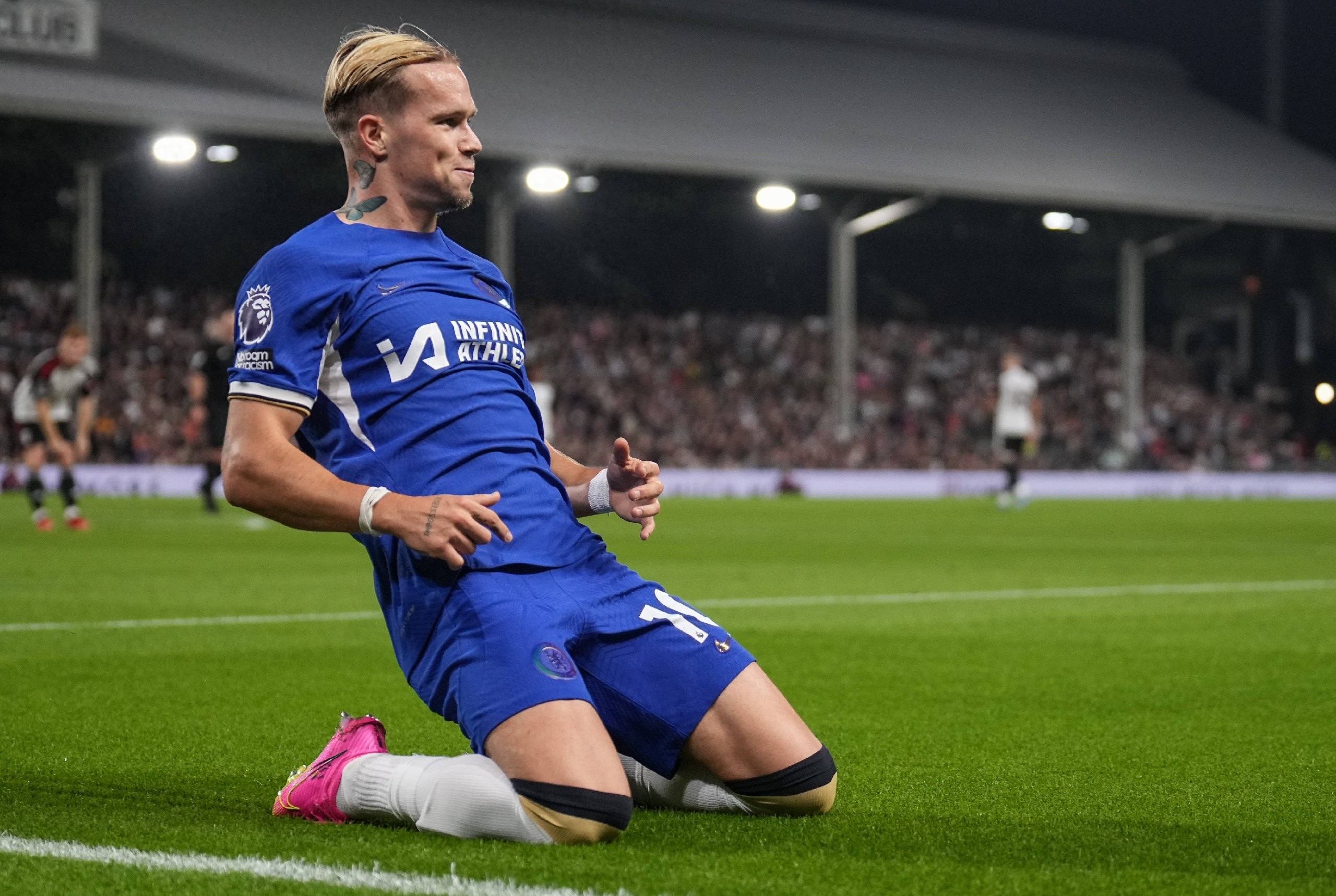 After lurking for nearly two years, a glimmer of hope! Mudryk is set to head to Hong Kong to meet up with Chelsea. Can Alonso awaken him?