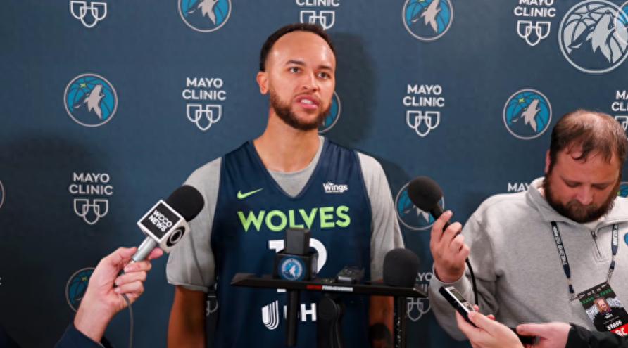 Li Kaier Makes Official Debut: Grandma Suggested I Join the Timberwolves, Enjoy Being Teammates with the Fierce Edwards