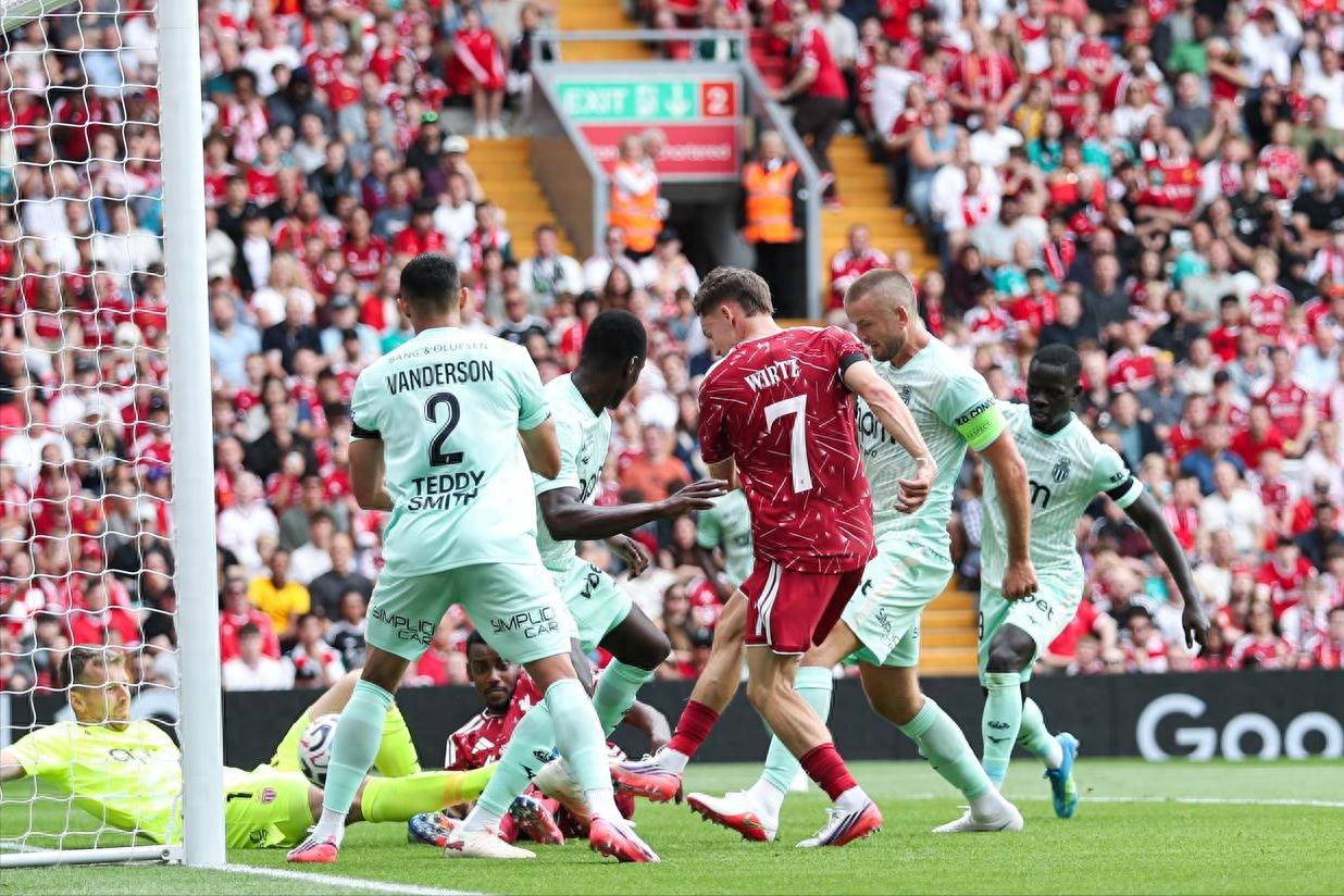 Two consecutive losses! Liverpool suffer a 2-3 comeback defeat to Monaco, with defensive vulnerabilities and a surplus player crisis demanding urgent solutions
