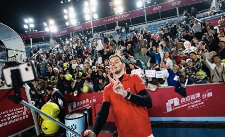 Bublik single-handedly overturns Asian men’s tennis, while Zheng Qinwen’s entry into Abu Dhabi sparks widespread discussion