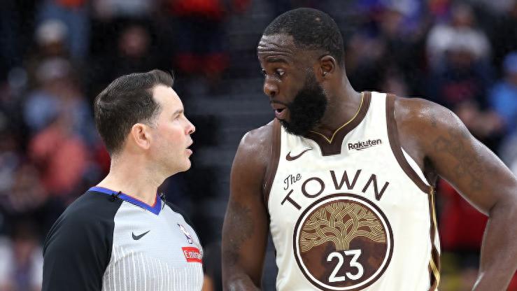 Warriors-Clippers Referee Report: Three Missed Calls All Against the Clippers, Missed Offensive Foul and Violation on Draymond Green