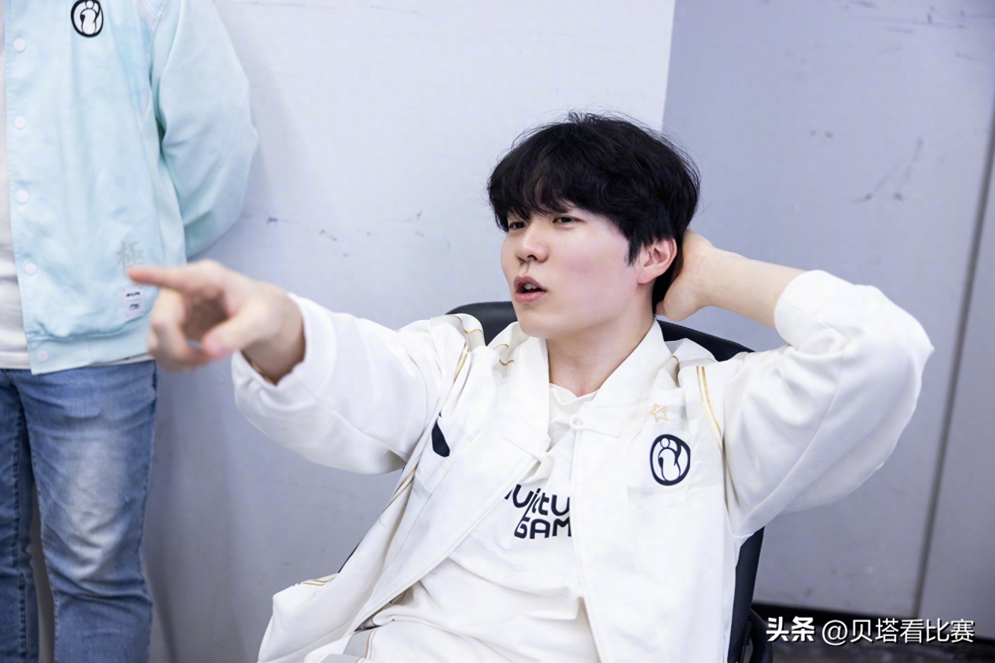 Overseas fans are buzzing about IG&#39;s victory over TES: a significant gap in the mid and top lanes! Rookie from 2018 is back.