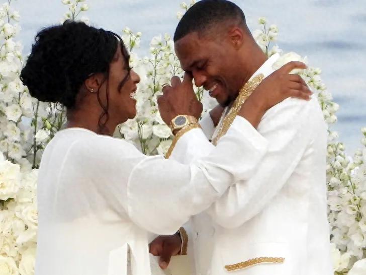 Tears of joy! 36-year-old Westbrook and his wife held a vow renewal ceremony: the couple originally married 10 years ago