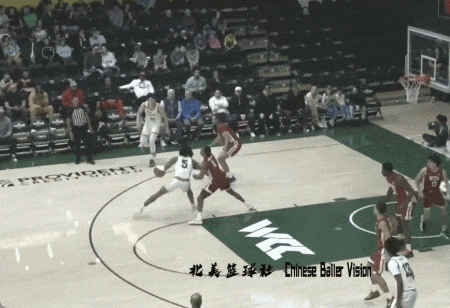 On fire! Wang Junjie boasts a 100% shooting accuracy! The primary core forward of the Chinese men's basketball team.