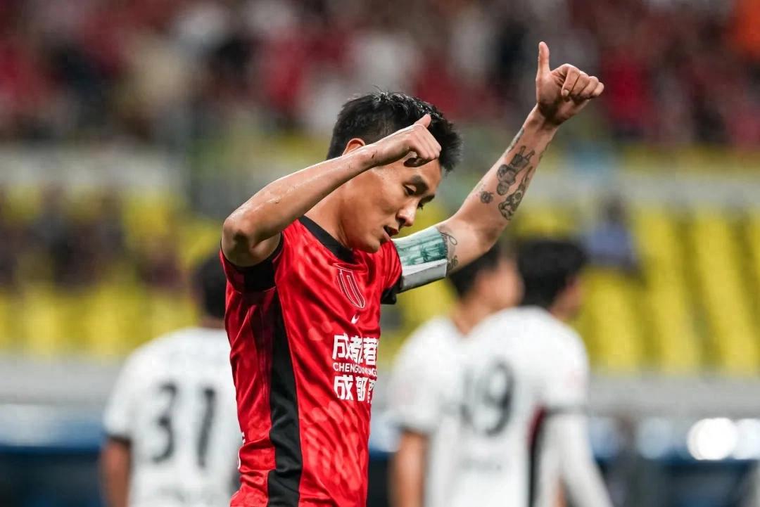 Responsibility fuels growth and breaks long-standing bottlenecks! The captain of Chengdu Rongcheng, Wei Shihao's "peak form"