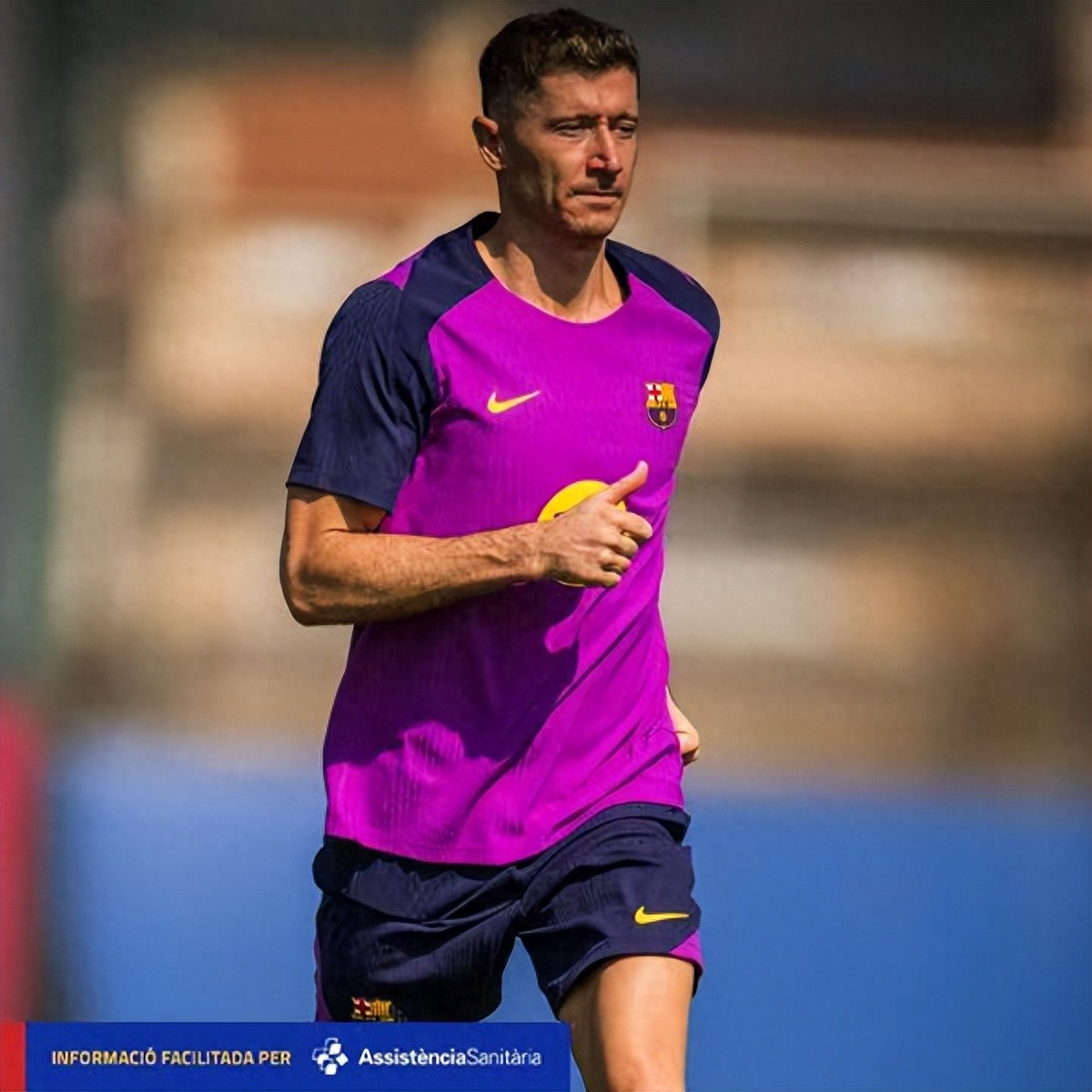 Barcelona suffers another blow as Lewandowski tears his left thigh biceps muscle, ruled out of the El Clásico