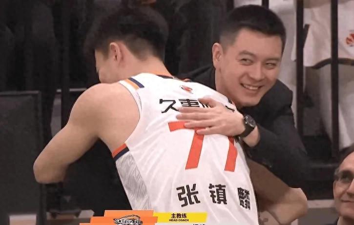 8-11! Reports say he resigned voluntarily! This is the coach who led the team to three championships.