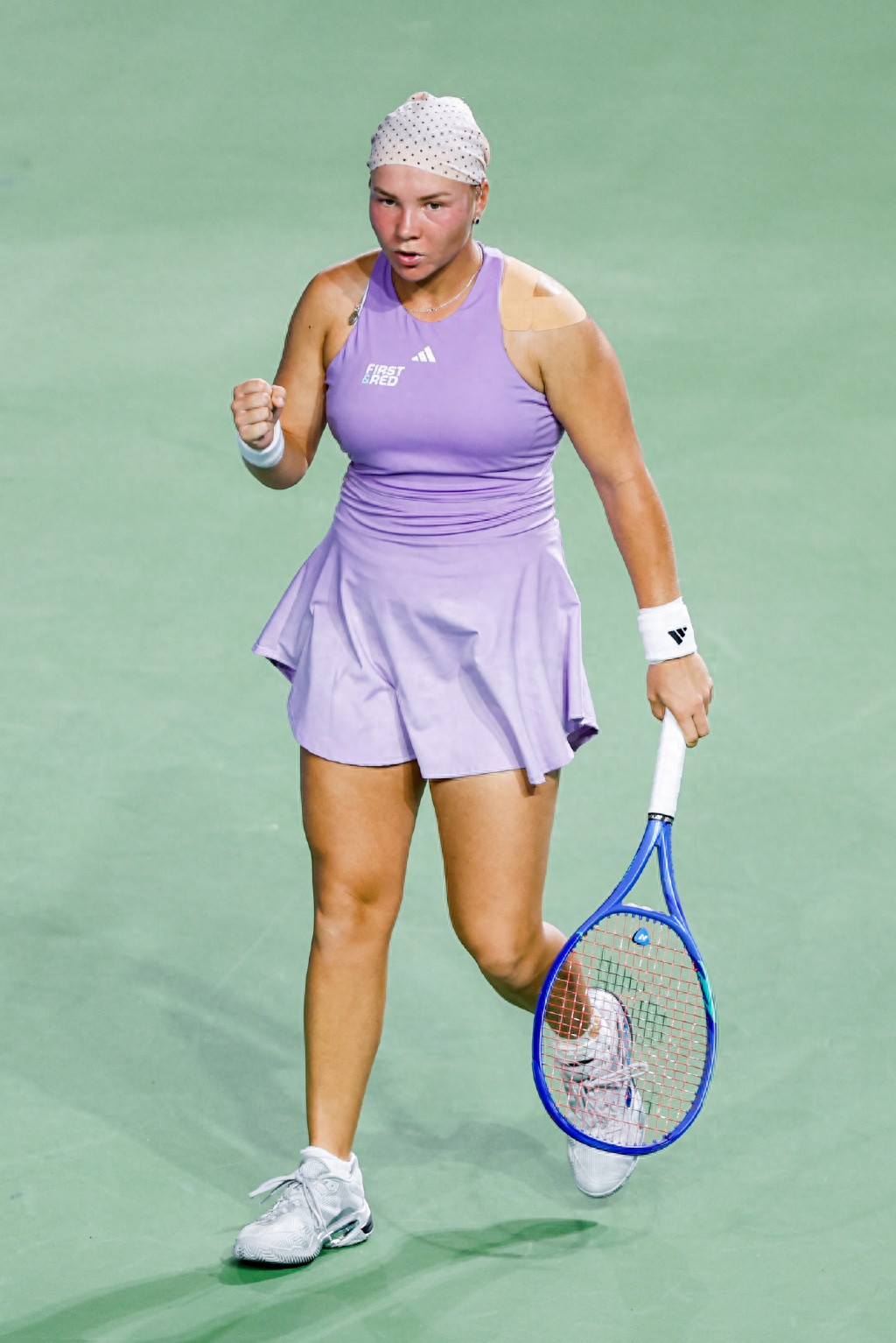 The Crossroads of Genius: How Schneider Breaks Through the "Sophomore Wall"?