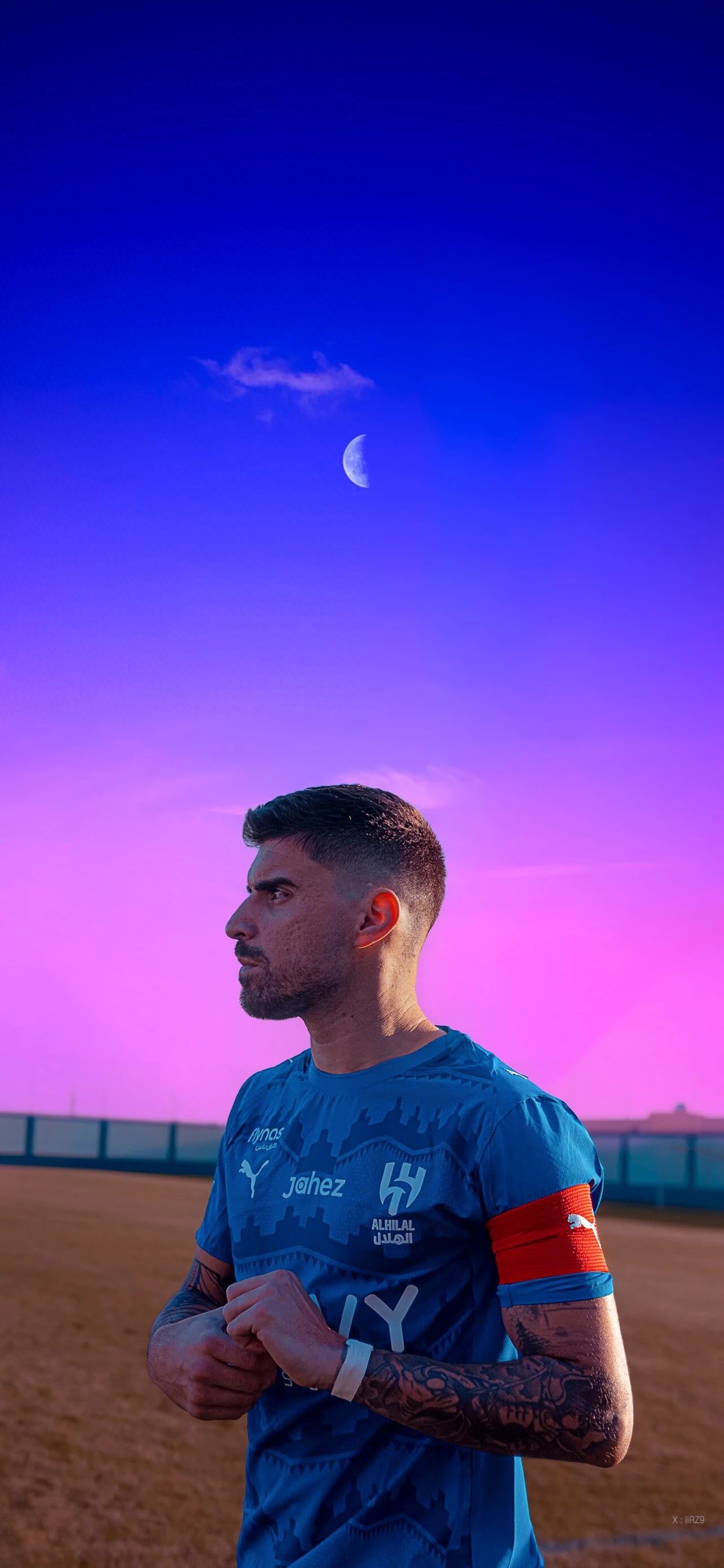 Manchester United reportedly aims to sign a Portuguese defensive midfielder on a free transfer next summer! They plan a complete midfield overhaul, potentially replacing all current players.