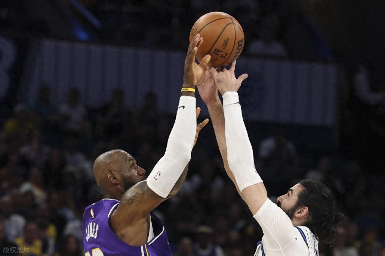 Exclusive Historical First! James Plays 1612 Games, Kennard's Three-Point Buzzer Beater, Lakers Narrowly Defeat Magic