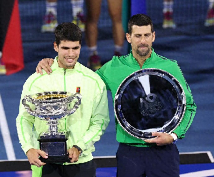 Xinhua Rarely Reports: Djokovic Didn’t Lose, French Powerhouse Self-Withdraws, Power Duo Secures Tenth Win