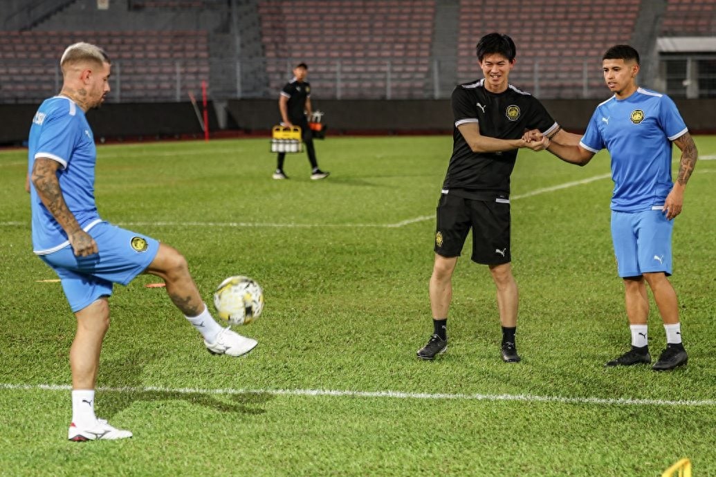 The Malaysian national football team has added five more naturalized players, and legal experts have reminded them to be prepared for the FIFA investigation