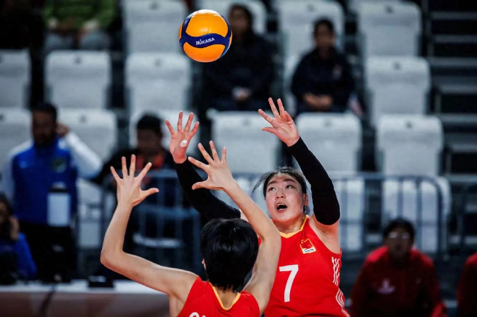 Jiangsu women's volleyball team won 25-3! U18 group 3-0 Jiangxi, the youngest national player Zhang Zixuan has great potential