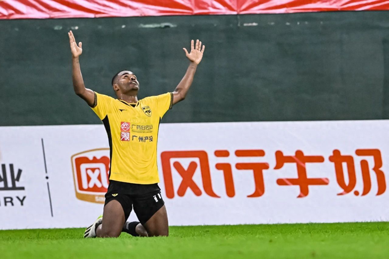 Let two chase three! Guangzhou Leopard once again staged a good reversal