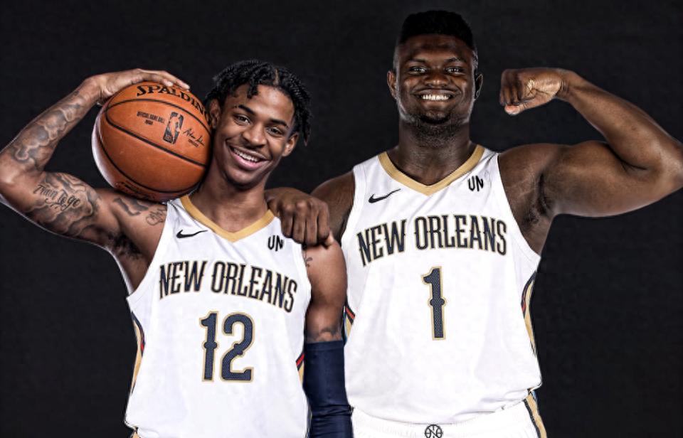 Morant is expected to team up with Zion! The Pelicans are negotiating multiple trade proposals while the Grizzlies demand an additional first-round pick.