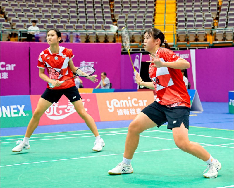 Defeating the second seed, Taipei's emerging pair upset and advanced to the quarterfinals of the 2025 Taipei Open Badminton Championships