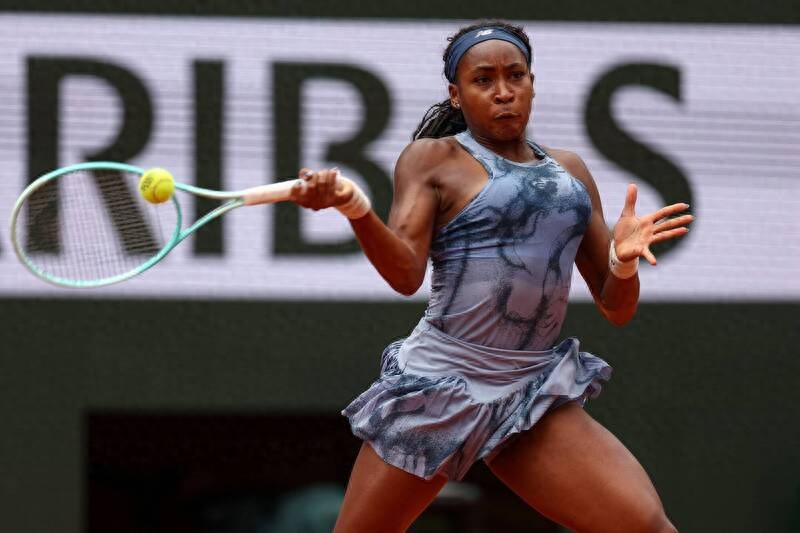 It's embarrassing! Gauff forgot to bring a racket on the court, but won the first round of the 2025 French Open women's singles