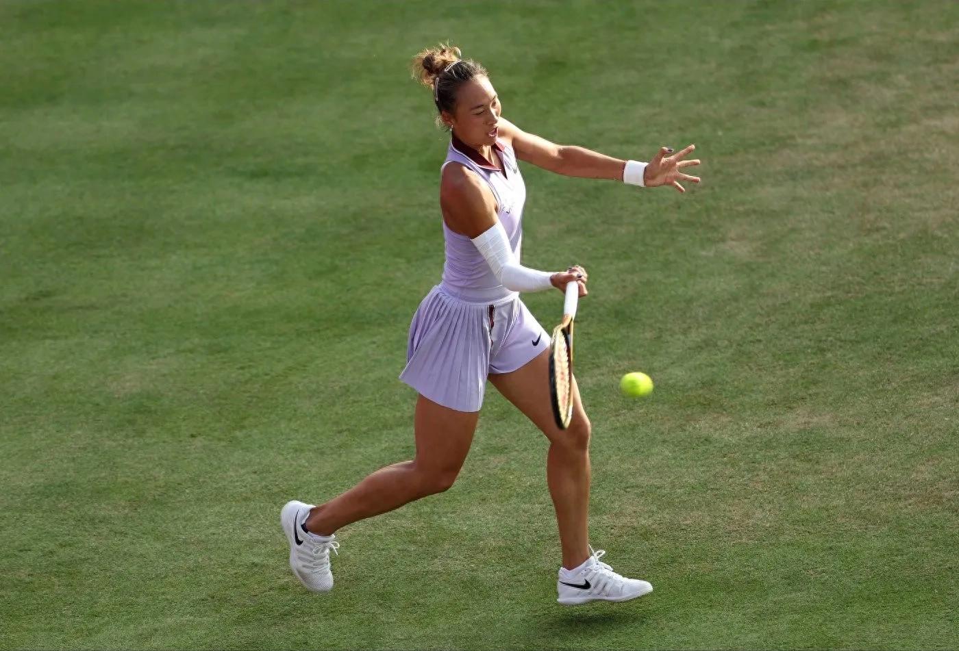 WTA's latest match report, China's Golden Flower Wang Xinyu wins, Zheng Qinwen retires