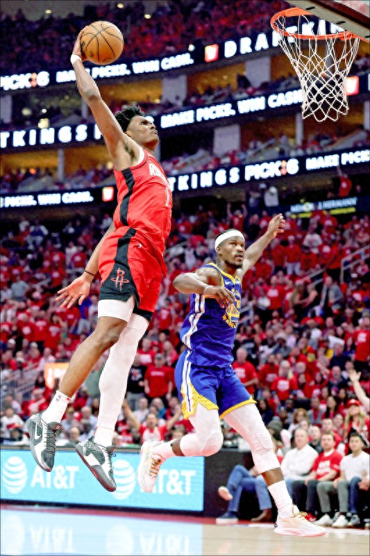 The Warriors' direct "5 up and 5 down" is tantamount to surrendering early, and Butler shouted that the next game must be closed