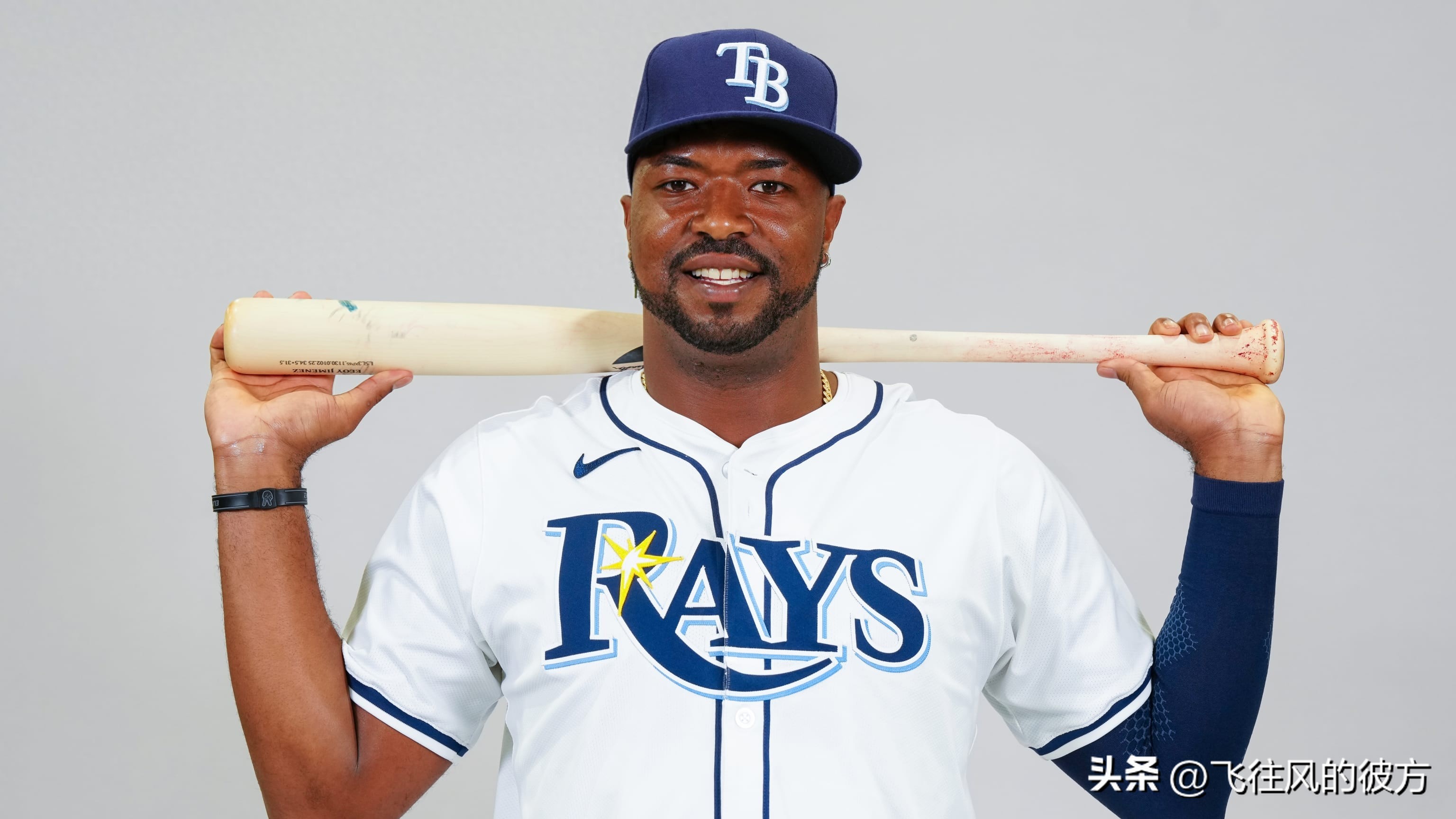 Blue Jays sign power hitter Jiménez with a minor league deal including a spring training invite