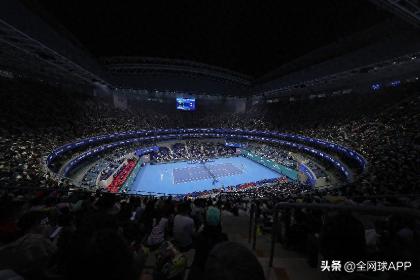 A Star-Studded Spectacle Concludes! Anisimova Triumphs at the 2025 China Open