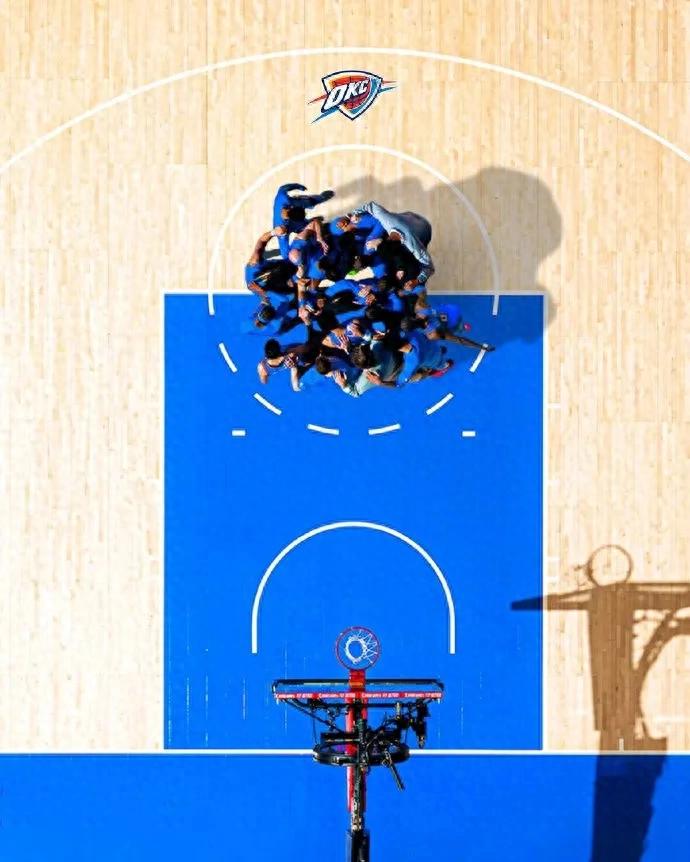 It's over! Roster-2! Reports say the Thunder will make a big trade.