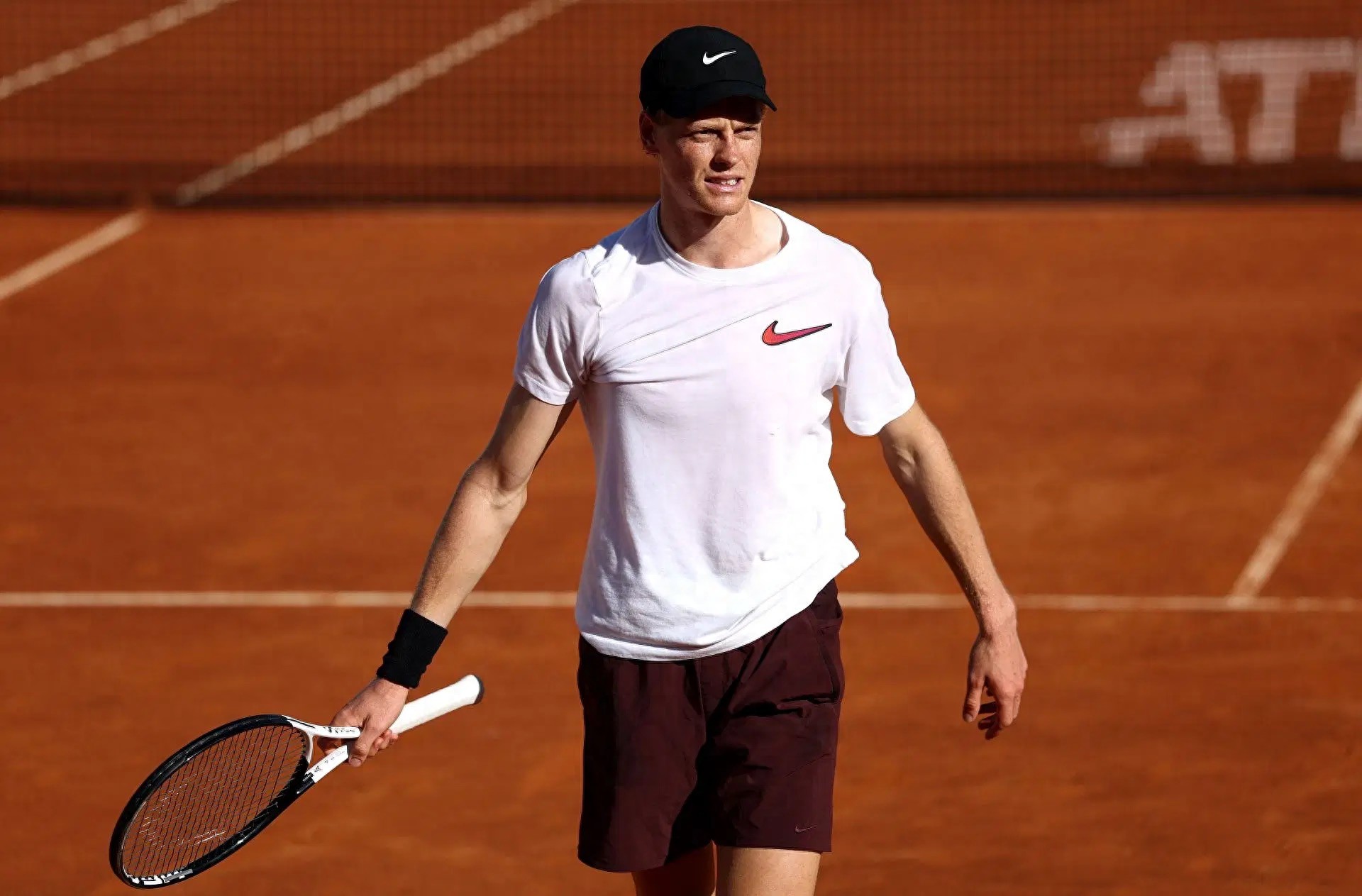 Kyrgios sharply sarcastically mocked Sinner's comeback, but another good old man was on Sinner's side