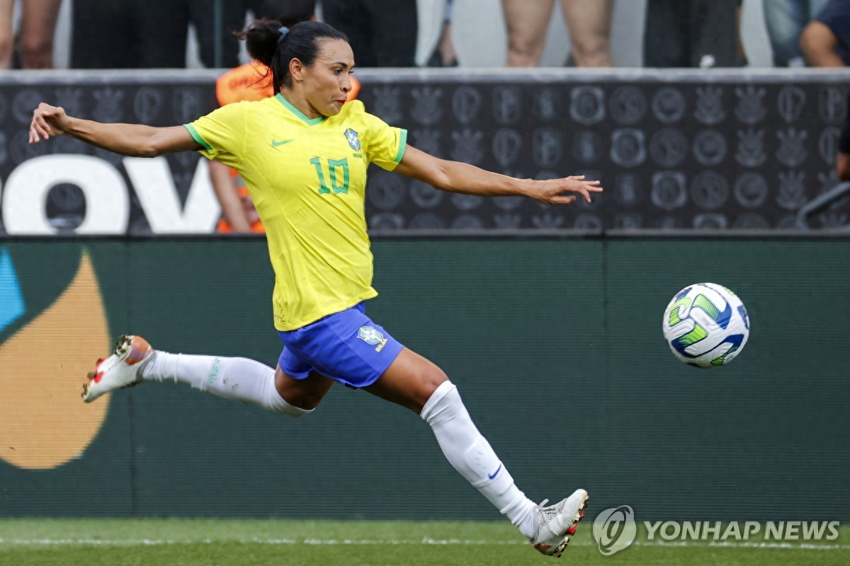 Brazilian women's football legend and 39-year-old Marta will return to the national team after nine months