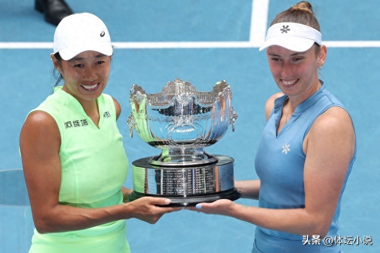 2-0! Third Grand Slam title! Zhang Shuai and her partner clinched the Australian Open women's doubles championship. How much prize money can they earn?