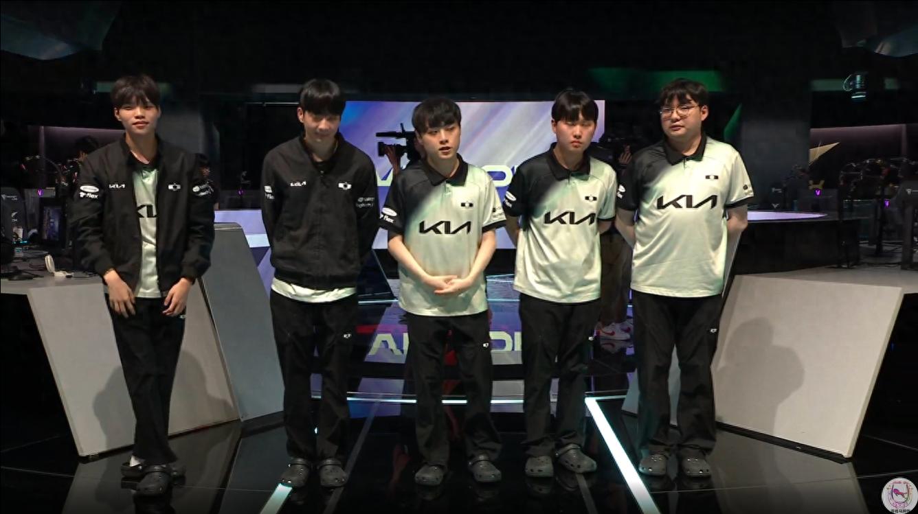 DK has no choice but to work overtime against KT! Losing too many upsets and small games becomes foreshadowing