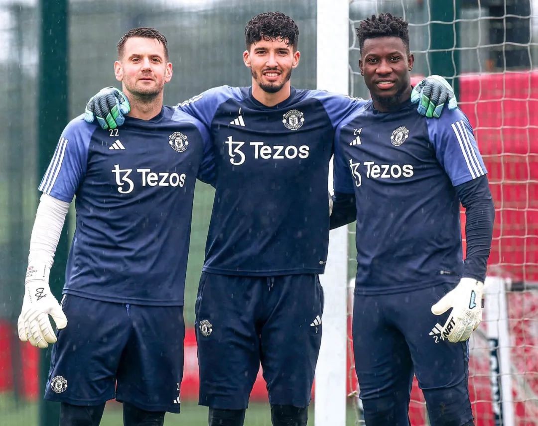 Amorim was dissatisfied with Onana and asked Manchester United to sign a new goalkeeper for the first choice! Both substitutes decided to leave