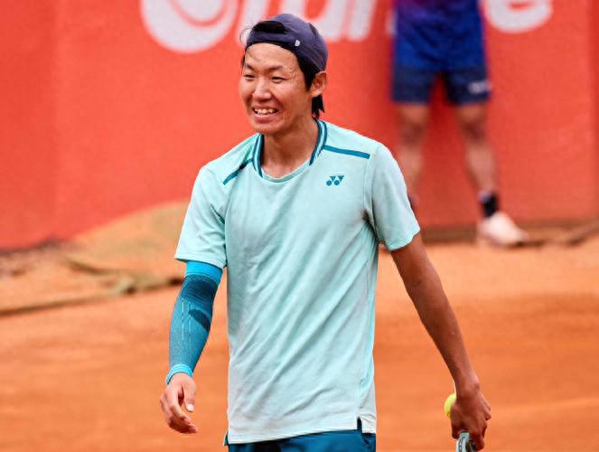 A wave of withdrawals hits the final group stage of the China Tour, with Shi Han and Cui Jie advancing to the semifinals