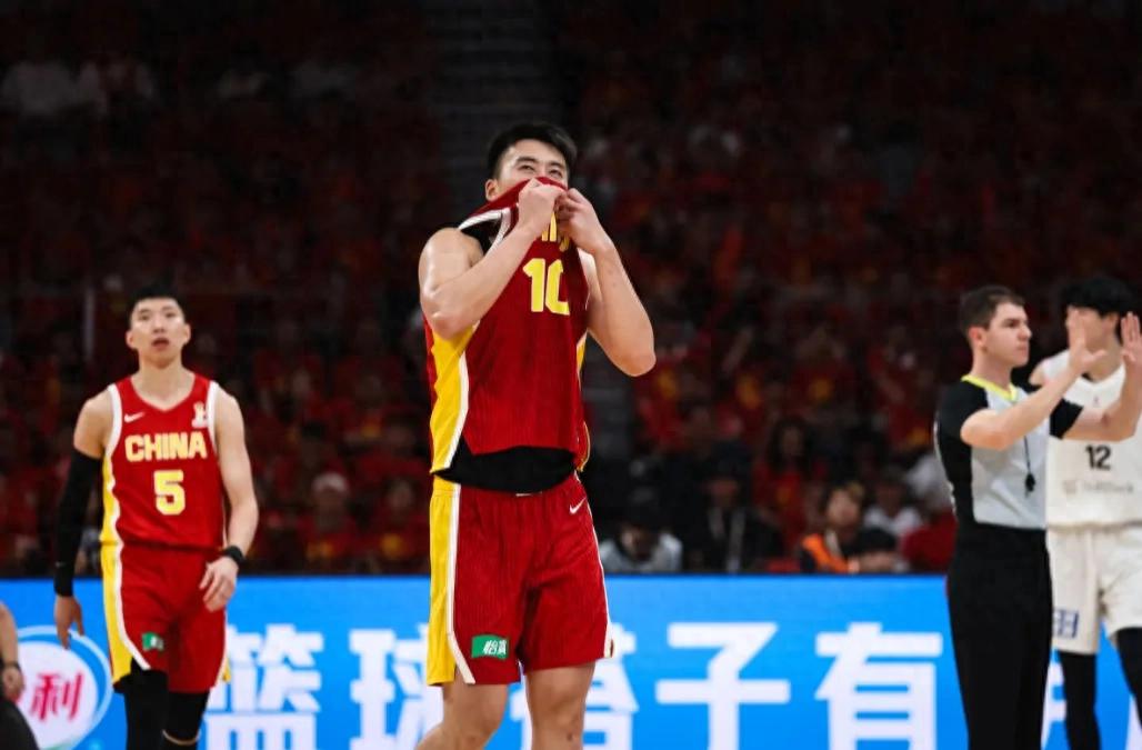 The Chinese men's basketball team's do-or-die match turned into a one-sided blowout.