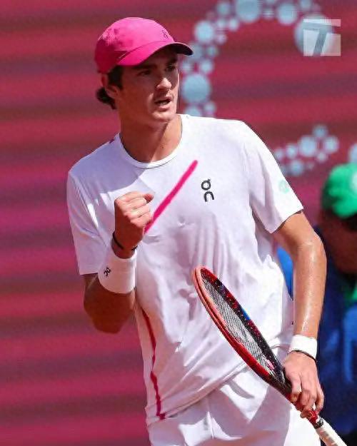 Coming out of the slump on the tour, he won five consecutive victories and won the Fonseca Challenger
