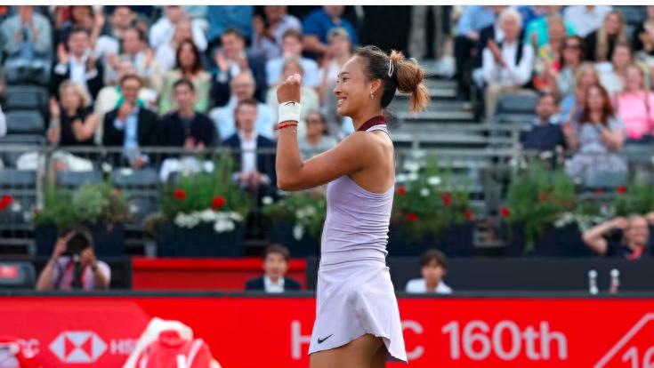Zheng Qinwen got off to a good start to the 2025 grass court season and reached the quarterfinals of the women's singles on the grass court for the first time