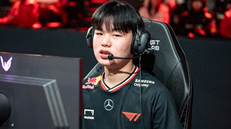 TheShy&#39;s close friend has been banned by Riot! BFX support shares a photo with Gala, while Tangyuan refuses to join practice sessions.