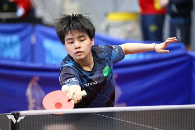 At the 2025 WTT Bangkok Youth Challenge, Wu Yingxuan swept Guo Yuxuan to complete the U17 women's singles seal