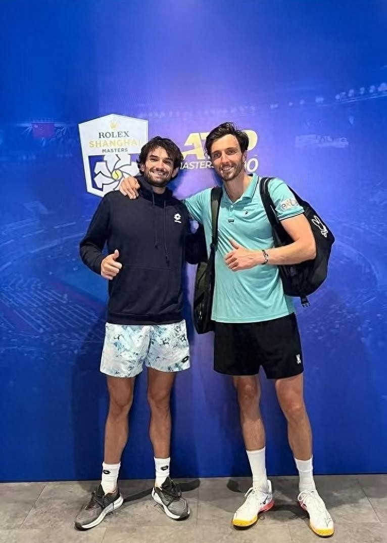 Cousin rivalry ends with the younger cousin&#39;s victory! Federer witnesses Vacherot, the Djokovic conqueror, claim the Shanghai title