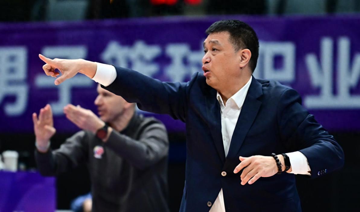 Min Lulei: From the godfather of the champion to the cold experience card