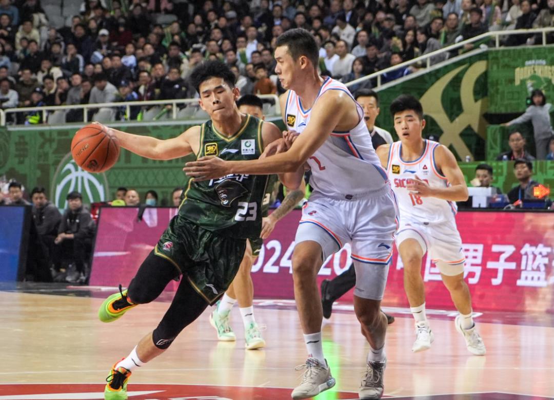 March Madness will finally feature a Chinese face.