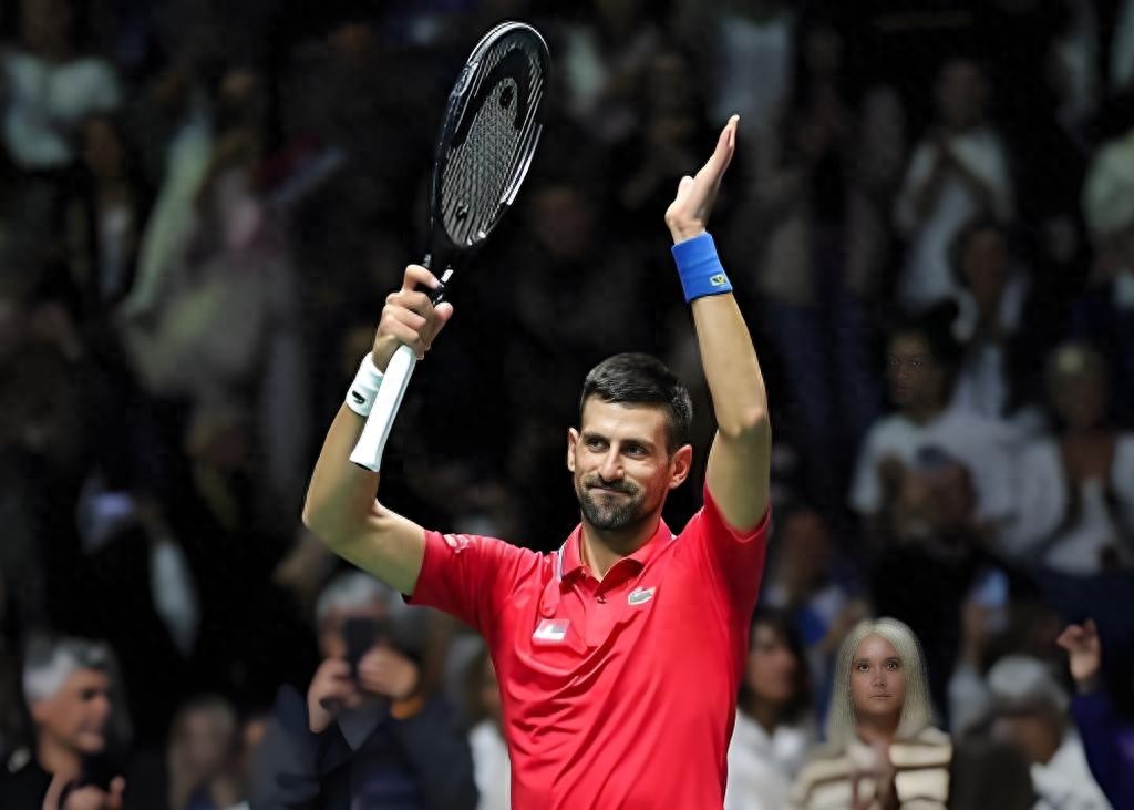 Tomorrow's Australian Open schedule (1.30) features Alcaraz, Sinner, Djokovic, and others, with live coverage on CCTV-5.