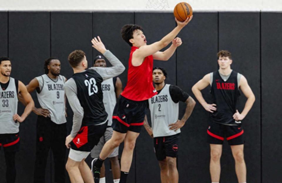 Hansen might also get a chance to start? Lillard reveals preseason plans, emphasizing player evaluation details over stats